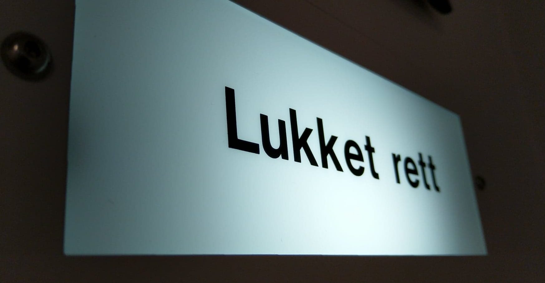 Politiadvokat ville utestenge Document fra retten – pressen pålegges total taushetsplikt&nbsp;<span>(+)</span>