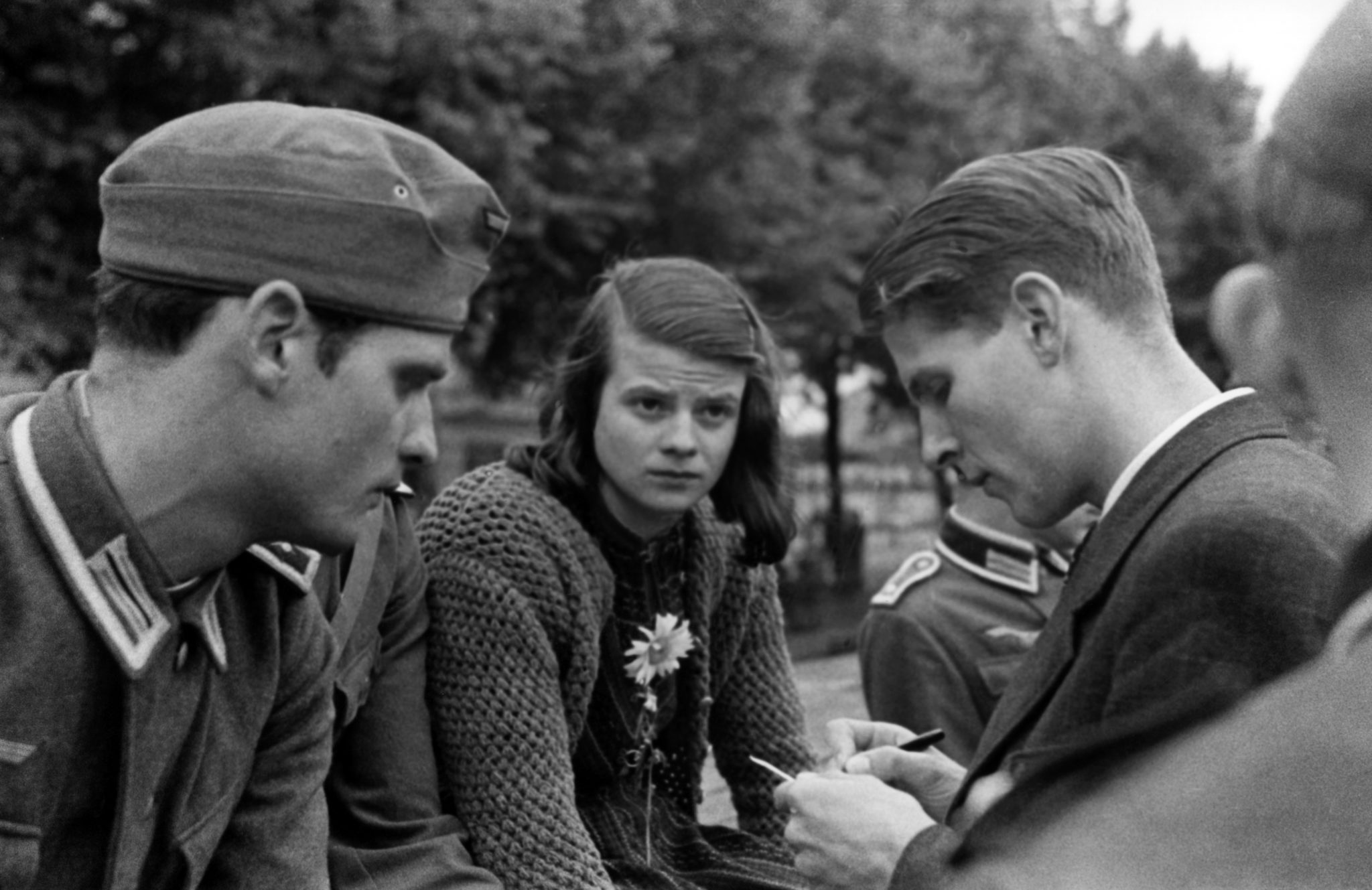 Et lyspunkt under nazismens sivilisasjons­sammenbrudd&nbsp;<span>(+)</span>