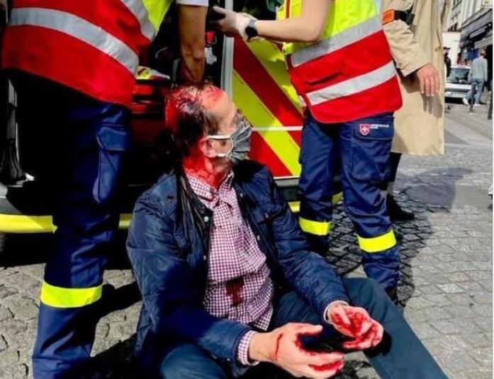 Franske katolikker i minne&shy;markering angrepet av voldspøbel fra Antifa&nbsp;<span>(+)</span>