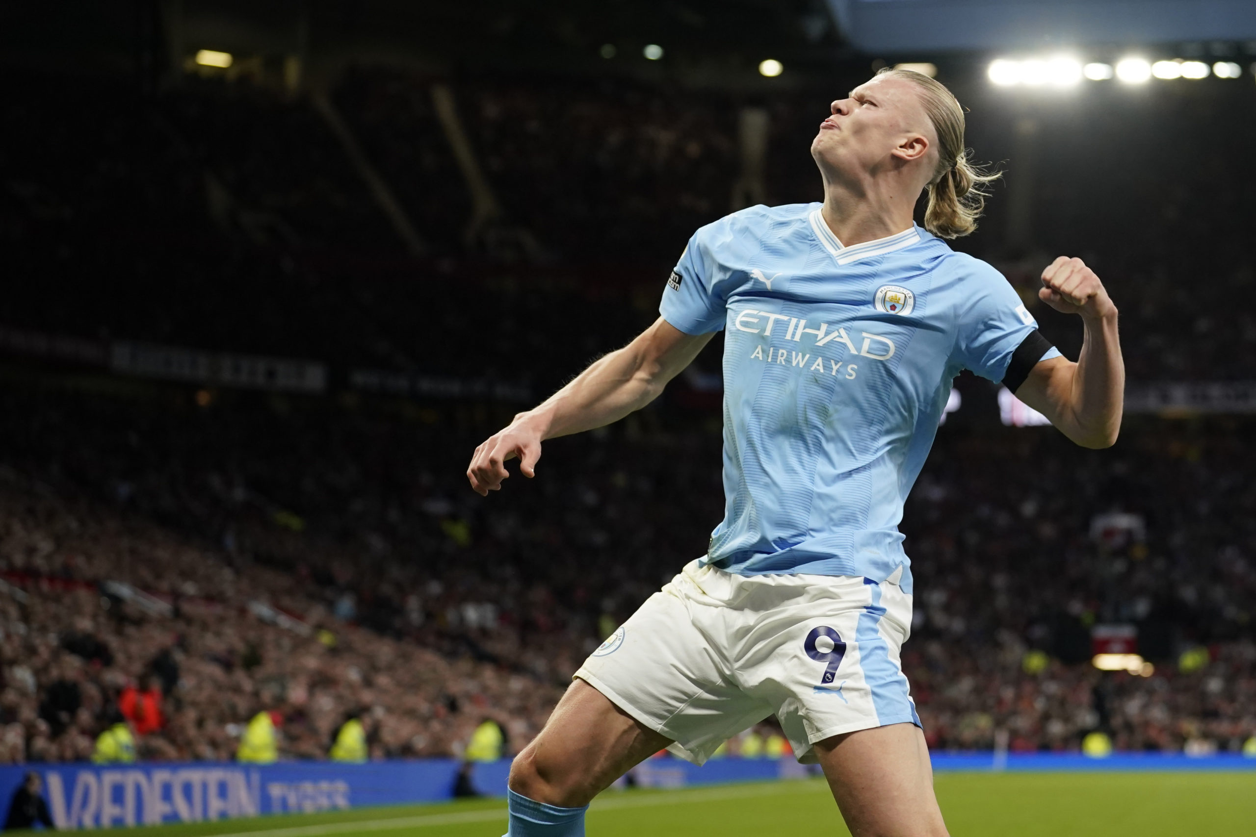 Haaland involvert i alle målene da City slo byrivalen 3-0&nbsp;<span>(+)</span>