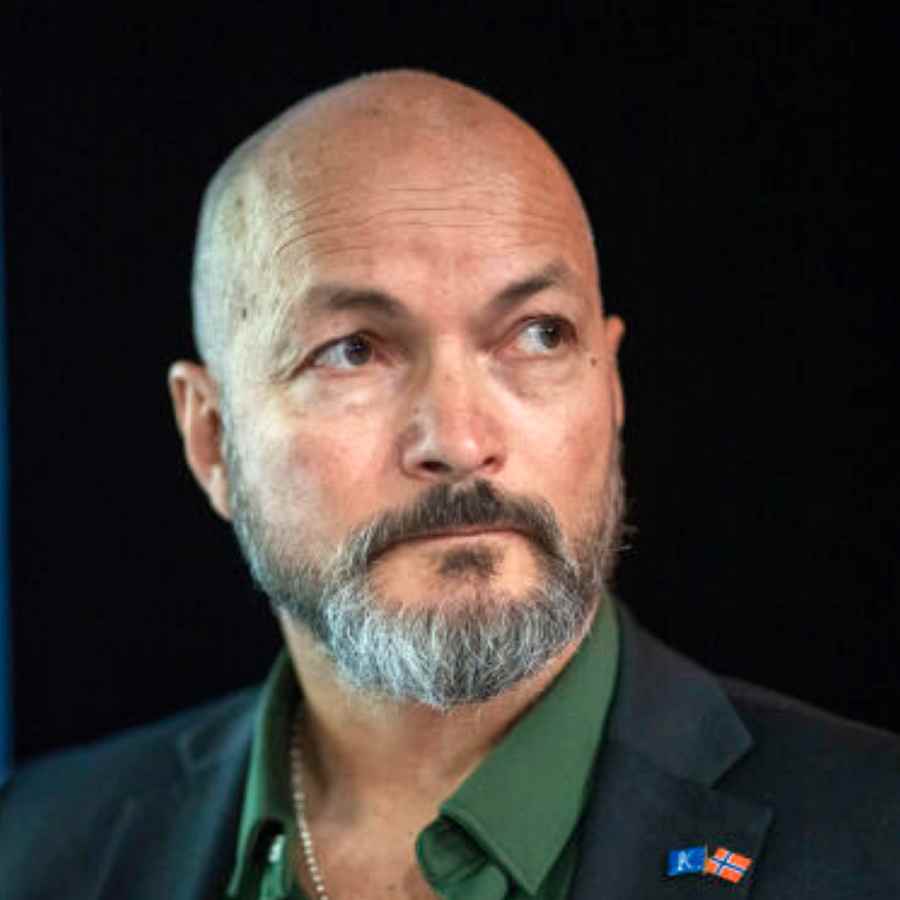 Erik Selle