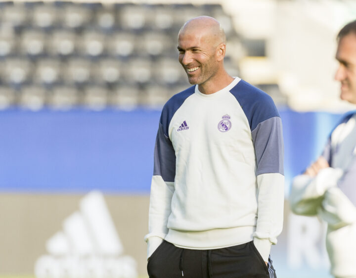 Familien til fransk journalist dømt i Algerie ber om hjelp fra fotballstjernen Zidane