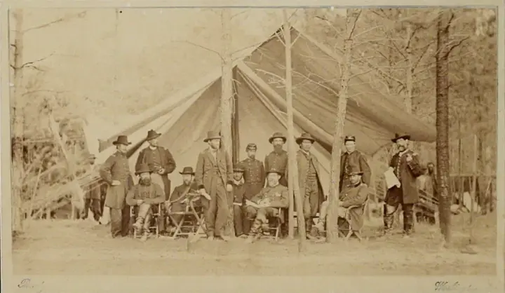 General Ulysses S. Grant og hans stab i juni 1864.