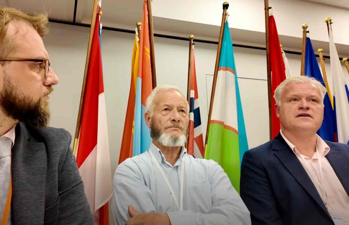 Oddvar Espegard, Michal Specjalski og Marius Reikerås på OSCE-konferansen 2025