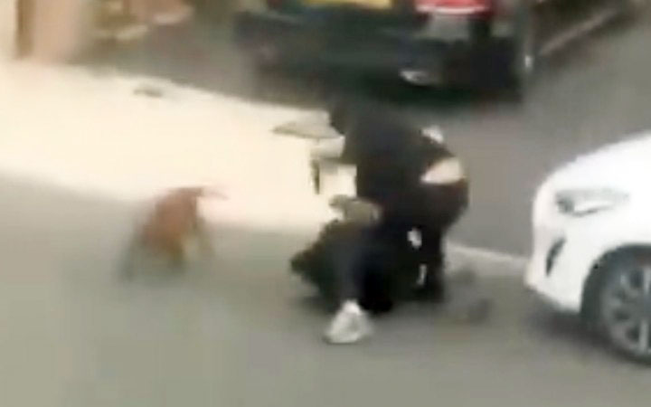 London-politiet ber innbyggerne slutte å dele videoer av afghaner som stikker brite ihjel