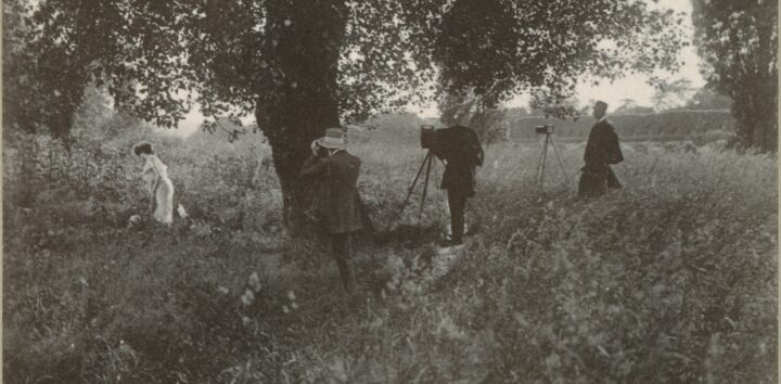 Constant Puyo, Robert Demachy og Paul de Singly med en modell (1909).