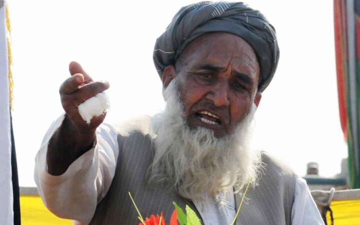 Afghanistan: Taliban arresterer barberere for å trimme skjegg