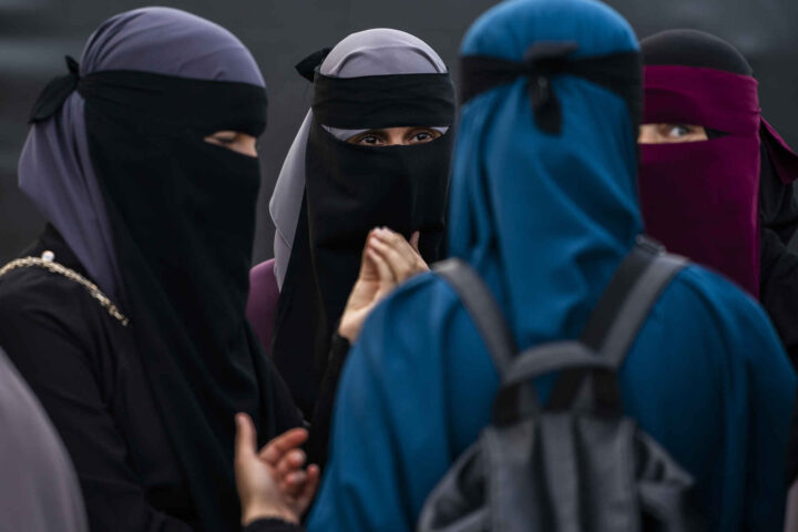 KrF åpner for totalforbud mot nikab i det offentlige rom