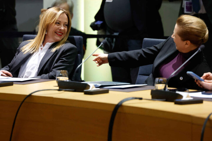 Hvem eier egentlig oljefondet når krisen kommer, når Europas finansielle våpen også peker mot Norge?