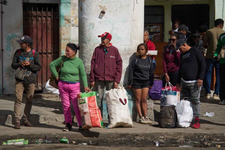 Cuba: Fly kan ikke etterfylle