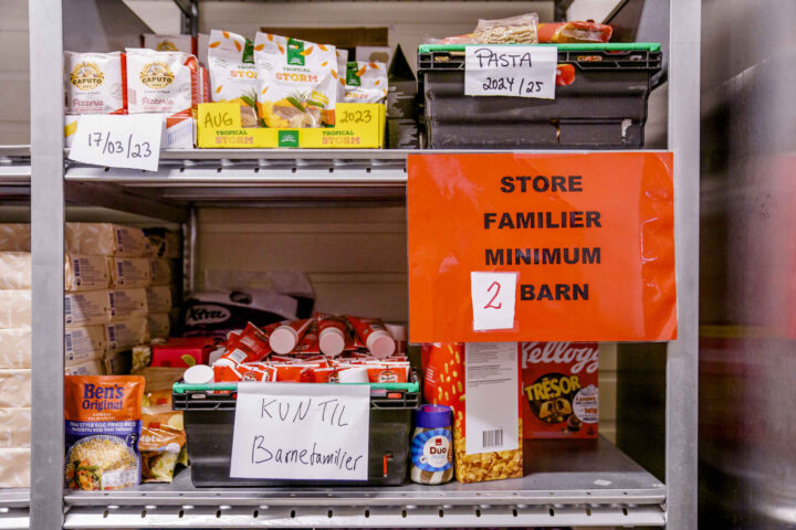 Ny Fafo-rapport: Matkøene er blitt permanente – sender folk hjem tomhendte