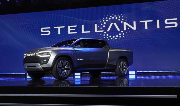 Stellantis taper 22 milliarder euro etter å ha satset for mye på elbiler