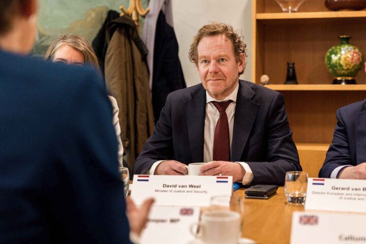 Frykt for eksistensen av iransk shia-muslimsk undergrunns&shy;armé i Europa