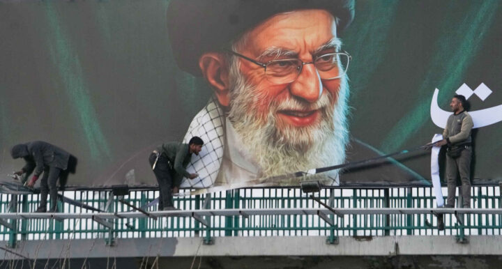 Khamenei er likvidert – Norges politikere som vanlig bakpå