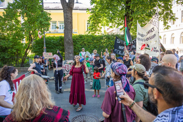Politiet i Oslo sliter med å beskytte Israels ambassade, mens politikerne tier om årsakene