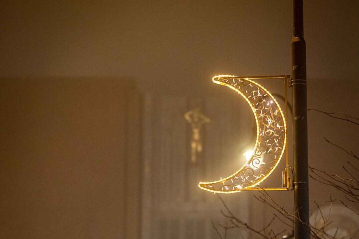 Full ramadan­feiring, mens bordvers har vært forbudt i 21 år