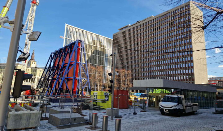 Minne­monumentet for 22. juli er snart på plass, men er ikke noe ordentlig minne