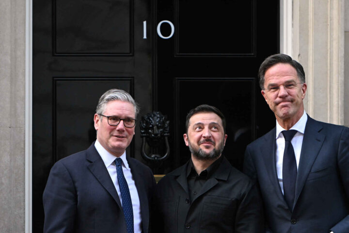Starmer svikter britenes viktigste allierte, USA, går «all in» i samarbeid med Brussel i fritt fall