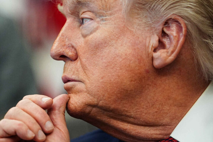 Trump vinner – må tas ned