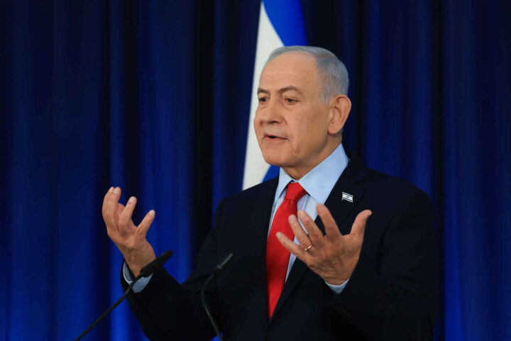 Netanyahu varsler kraftige angrep mot Hizbollah