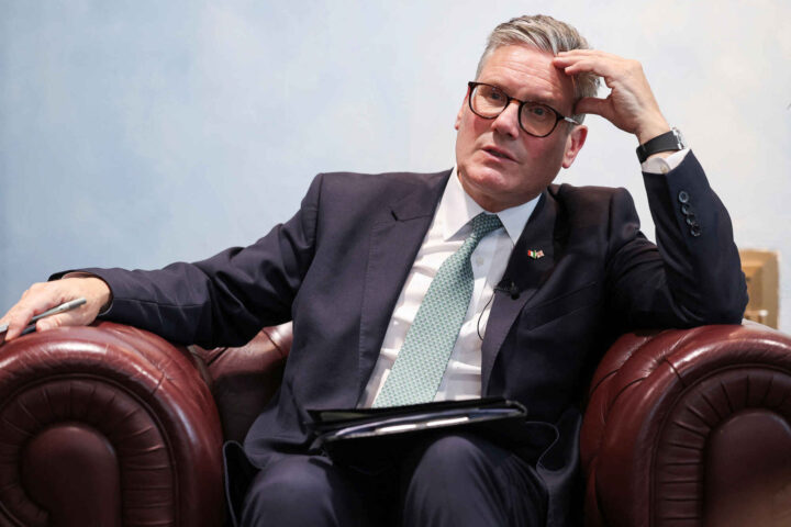 Det holder ikke at Starmer trekker seg, rasende velgere vil ha slutt på politikken slik de kjenner den