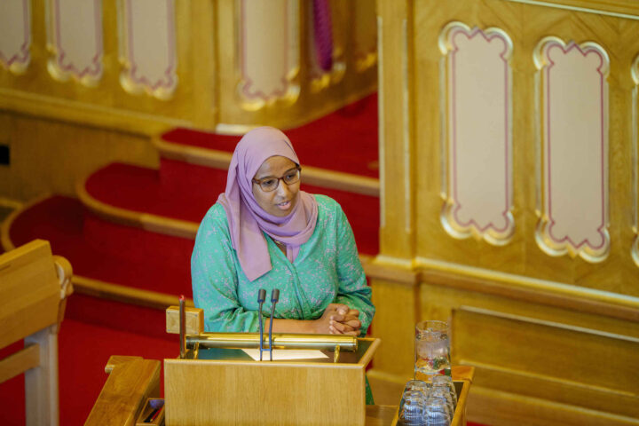 SV krever et skattefinansiert senter for å hjelpe ofre for kjønns&shy;lemlestelse