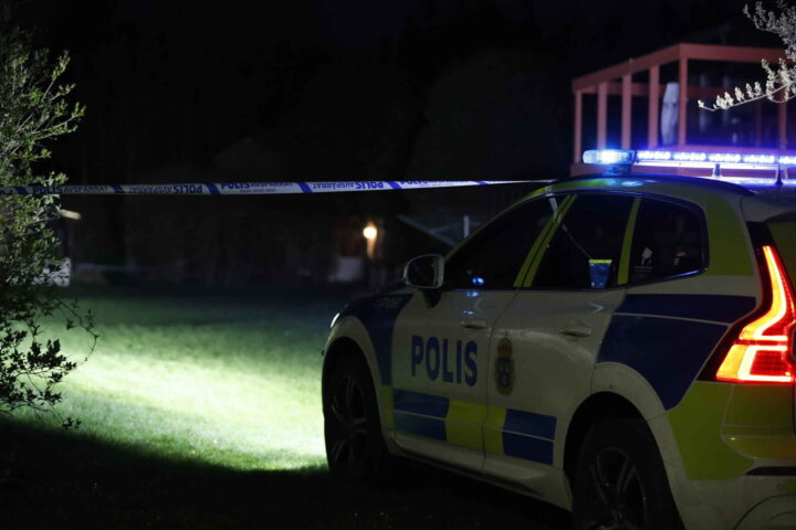 – Jeg lå på gresset og så at bena mine var borte