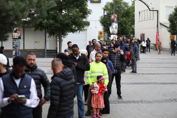 En lærer slår alarm: Svenske og kristne elever blir undertrykt i et nytt islamsk skolehierarki