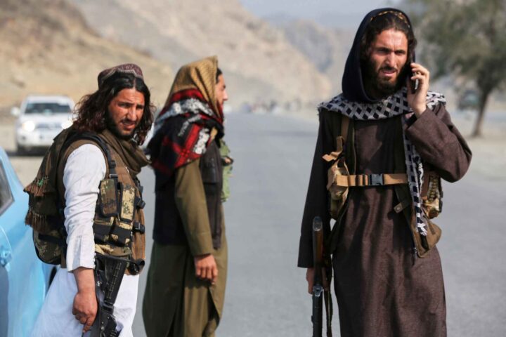Russland etablerer partner&shy;skap med Taliban