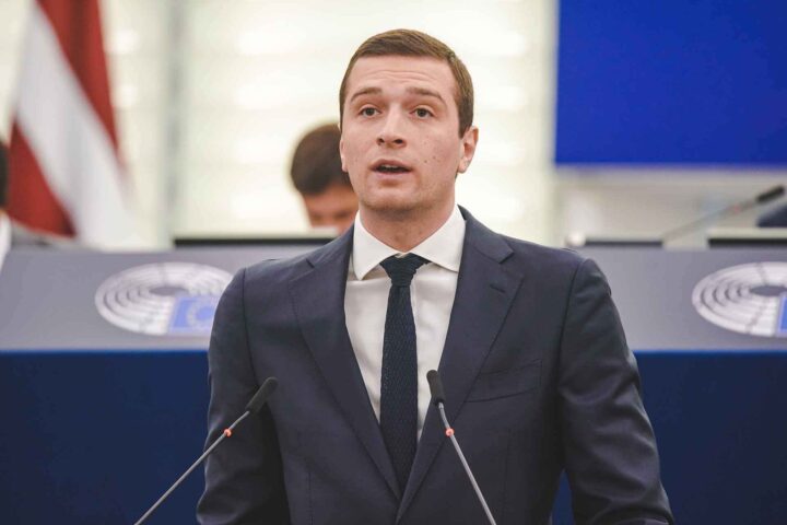 EU: Jordan Bardella lover «en ny europeisk arkitektur» – «vil for&shy;andre alt uten å øde&shy;legge noe»