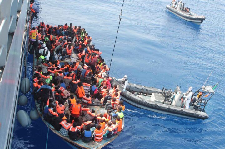 Spanias masse&shy;amnesti nærmer seg én million – politiet spår fem millioner «lovlige» innen 2030