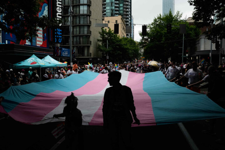 Voksne blottet seg nok en gang for barn under Seattle Pride