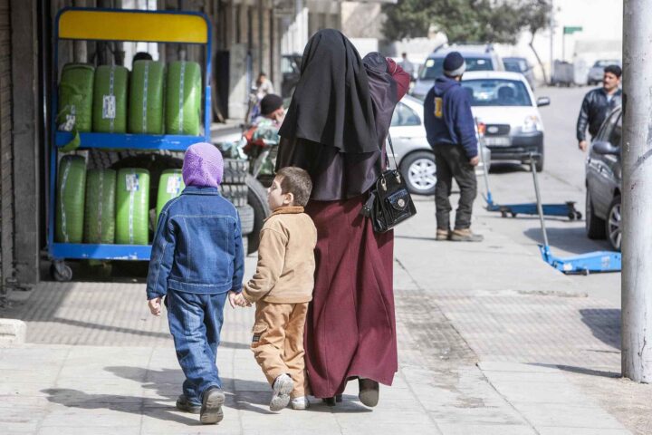 Portugal: Lov&shy;forslag om for&shy;bud mot niqab og burka ved&shy;tatt av parlamentet