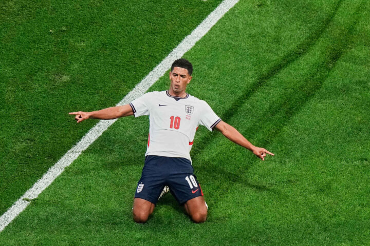 England møter Norge i kvart&shy;finalen, slo Mexico i dram&shy;atisk opp&shy;gjør