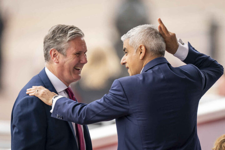 Starmers avskjedsgave: Sir Sadiq Khan blir Lord Khan