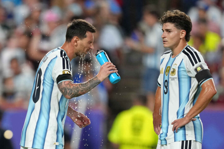 Argentina slo Sveits 3–1 etter ekstra&shy;omganger