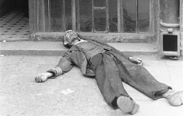 Warszawa-ghettoen, sommeren 1941.